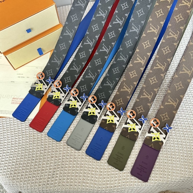 l0vis Vvtt0n belts